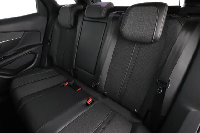 Peugeot 3008 image 8