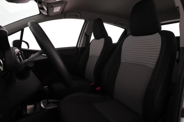 Toyota Yaris image 2