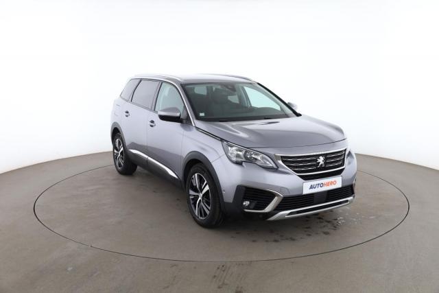 Peugeot 5008 image 1