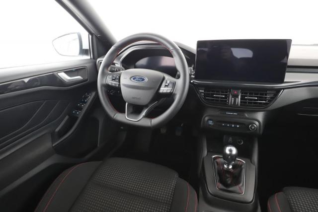 Ford Focus image 2