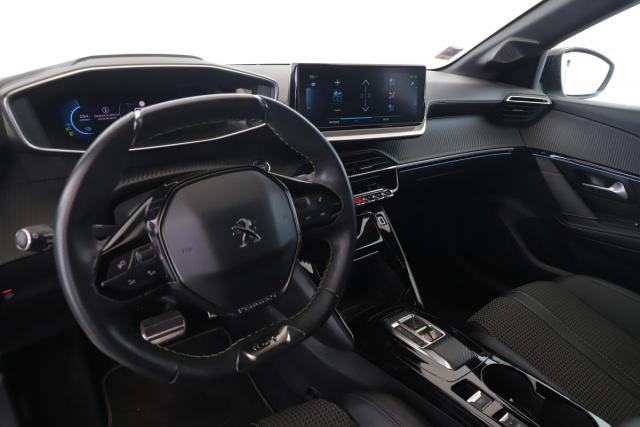 Peugeot 208 image 1