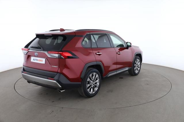 Toyota Rav4 image 2