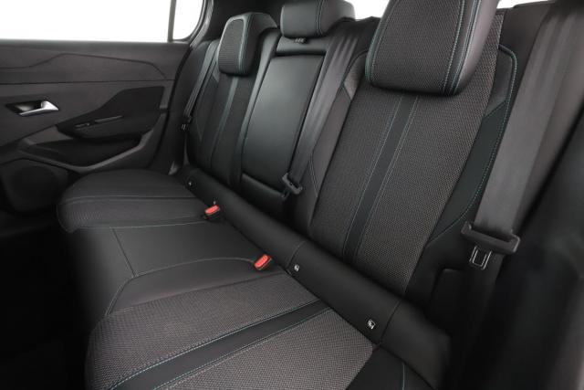 Peugeot 308 image 8