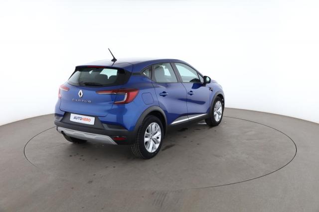 Renault Captur image 2