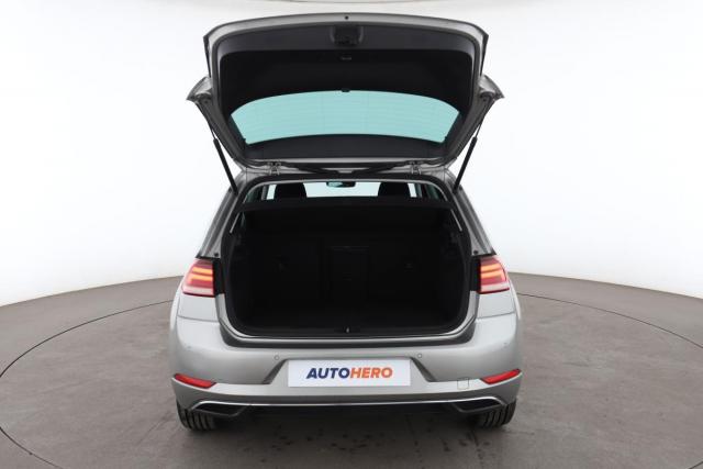 Volkswagen Golf image 5
