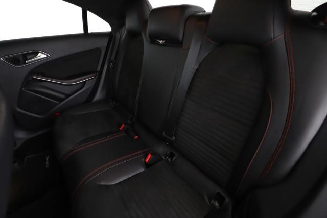Mercedes Benz Cla image 6