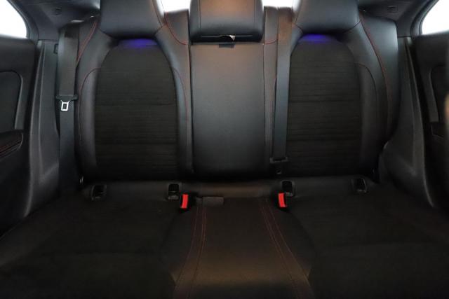 Mercedes Benz Cla image 7
