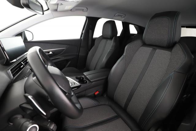 Peugeot 3008 image 3