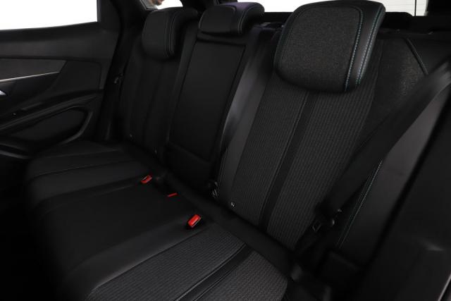 Peugeot 3008 image 6