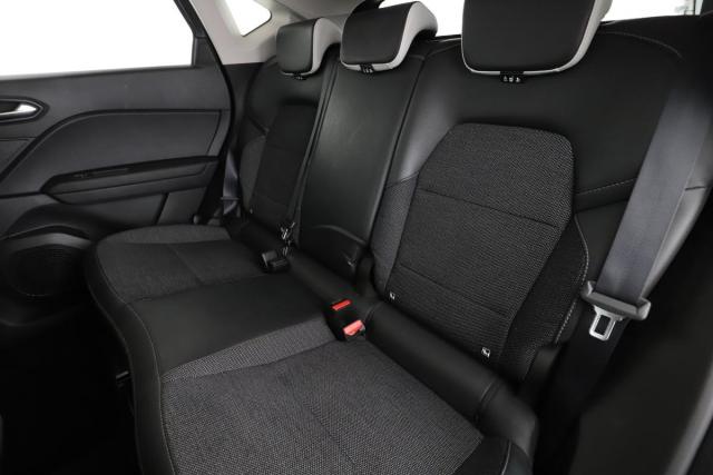 Renault Captur image 2