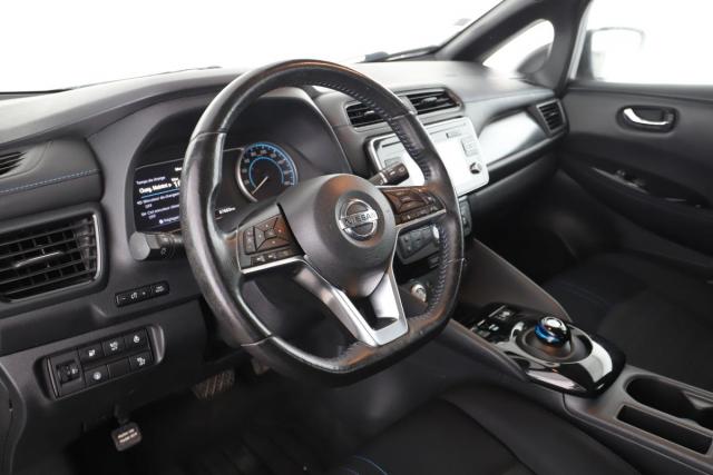 Nissan Leaf image 9