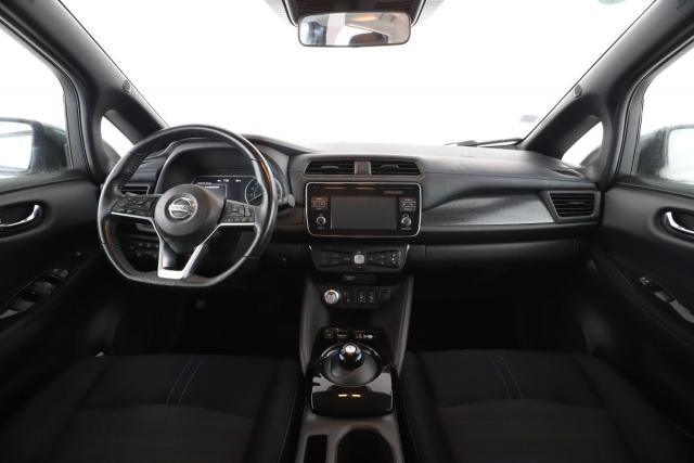 Nissan Leaf image 6
