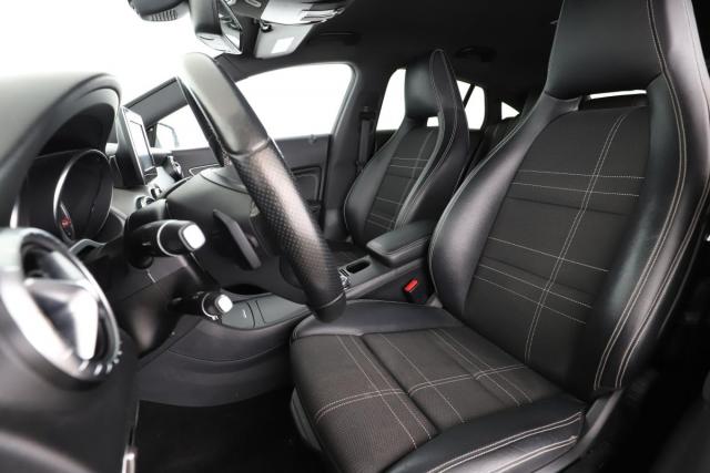 Mercedes Benz Cla Shooting Brake image 1