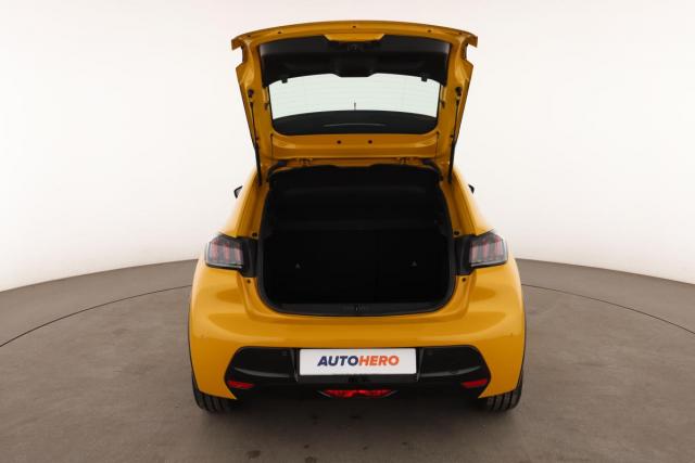 Peugeot 208 image 7