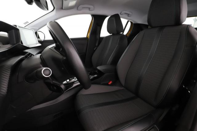 Peugeot 208 image 4