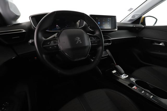 Peugeot 208 image 9