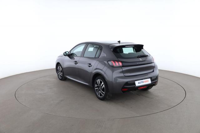 Peugeot 208 image 8