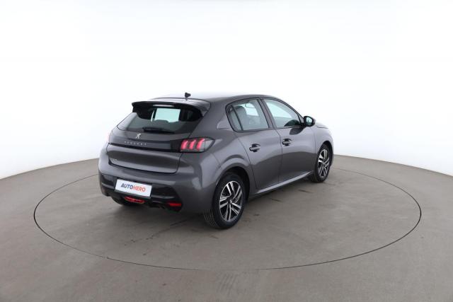 Peugeot 208 image 4