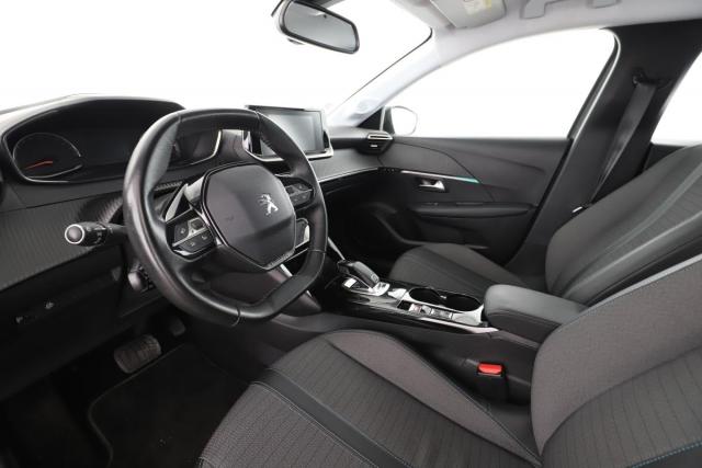 Peugeot 208 image 5