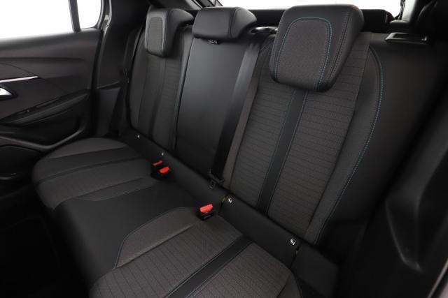 Peugeot 208 image 1