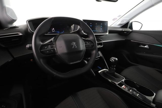 Peugeot 208 image 2