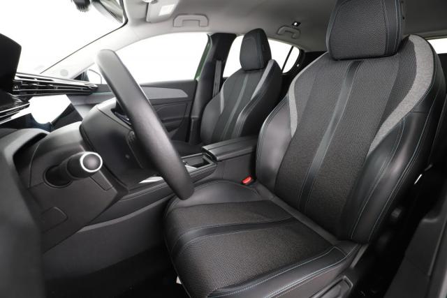 Peugeot 308 image 6