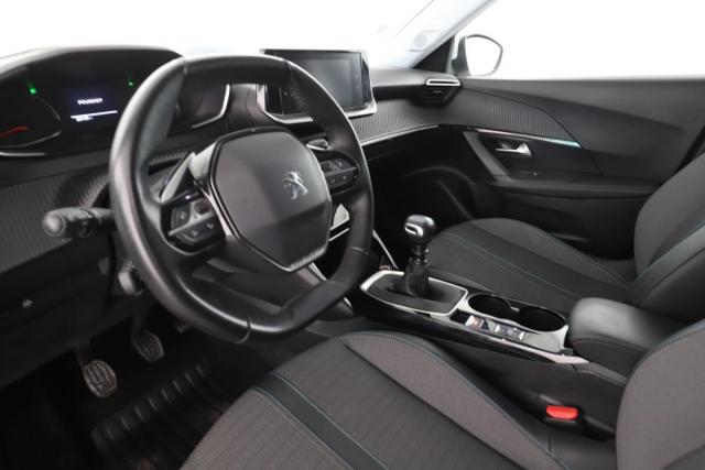 Peugeot 2008 image 5