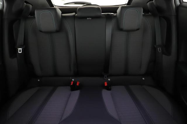 Peugeot 2008 image 6