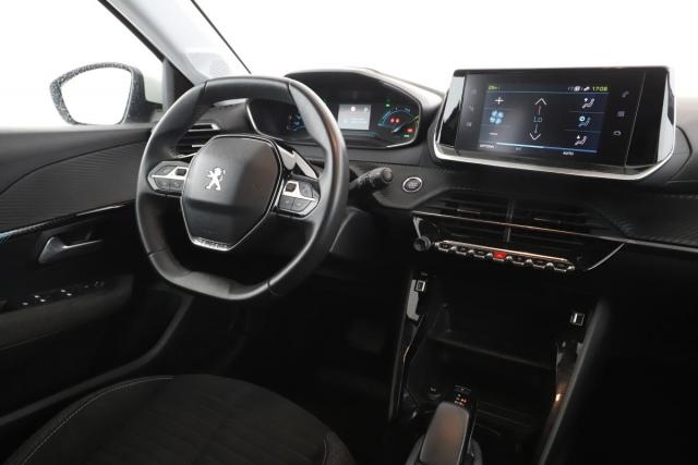 Peugeot 208 image 2