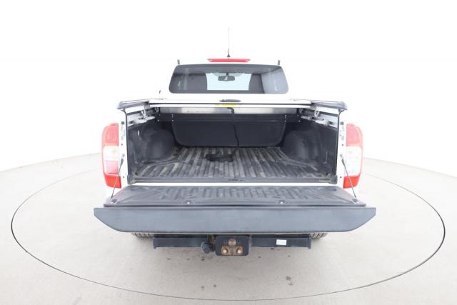 Nissan Navara image 8