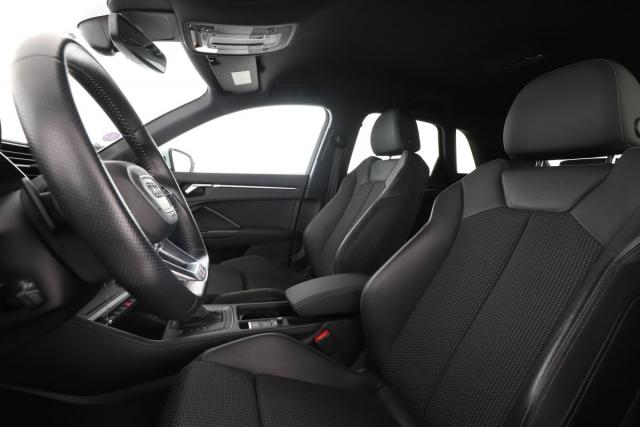 Audi Q3 image 9