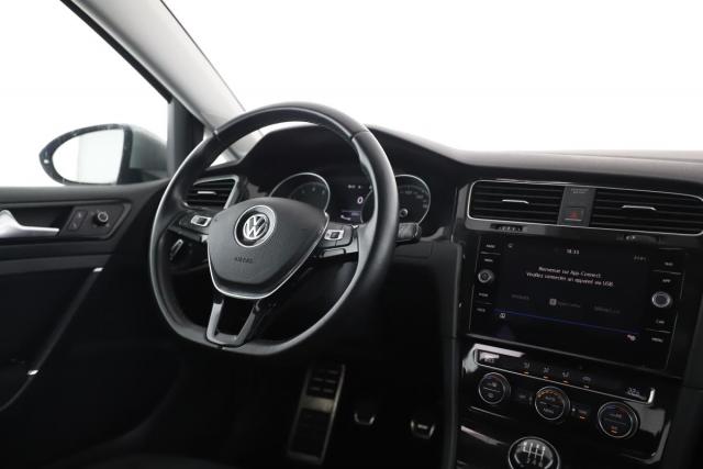 Volkswagen Golf image 2