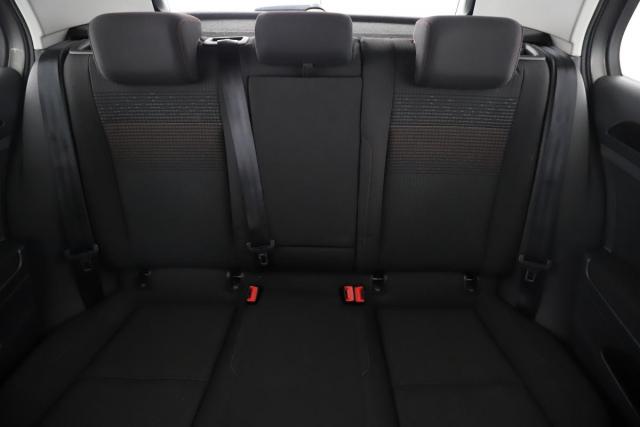 Volkswagen Golf image 5
