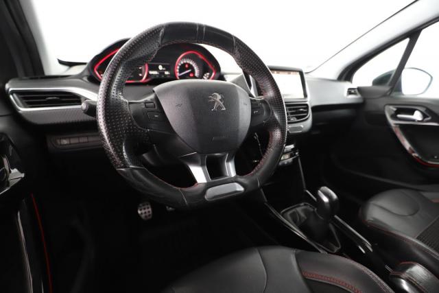 Peugeot 2008 image 4