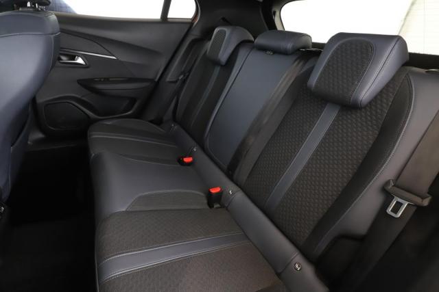 Peugeot 2008 image 4