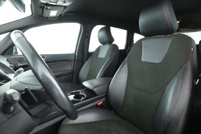 Ford S-Max image 2