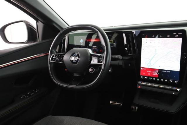 Renault Mégane E-Tech image 2