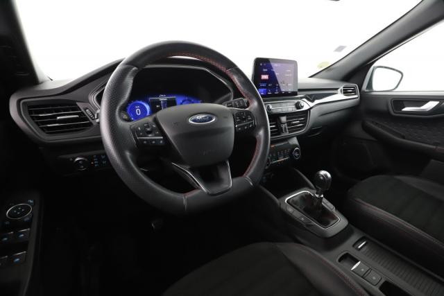 Ford Kuga image 9