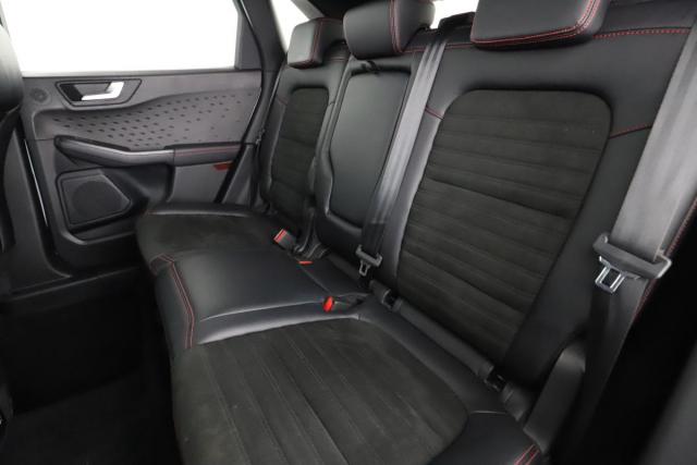 Ford Kuga image 5