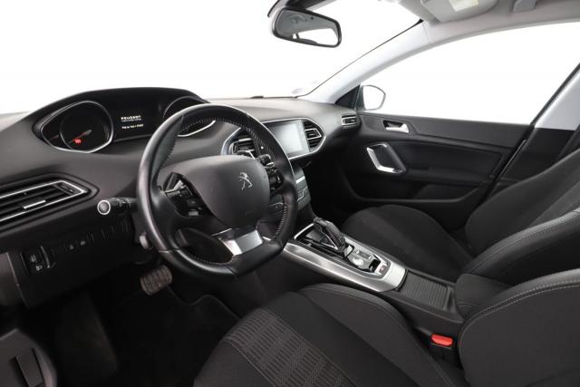 Peugeot 308 image 2