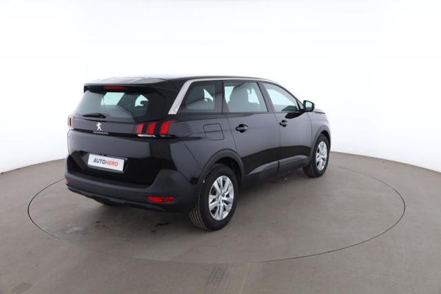 Peugeot 5008 image 9