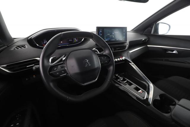 Peugeot 5008 image 1