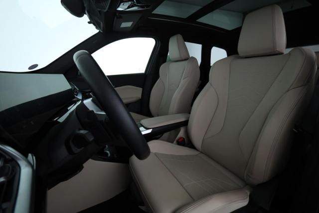 Bmw X1 image 1