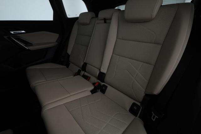 Bmw X1 image 7