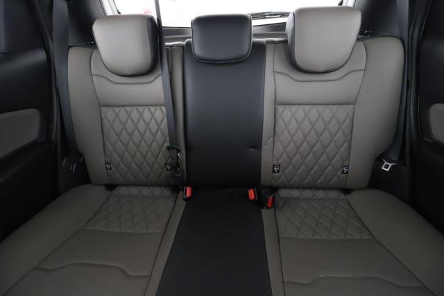 Toyota Yaris image 7