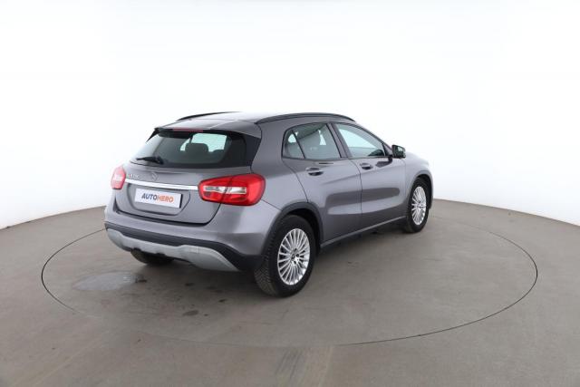 Mercedes Benz Gla image 3
