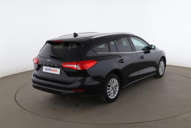 Ford Focus image 9