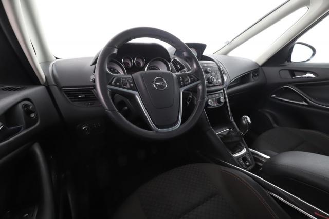 Opel Zafira Tourer image 5