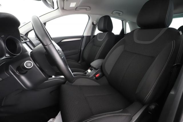 Citroen C4 image 1