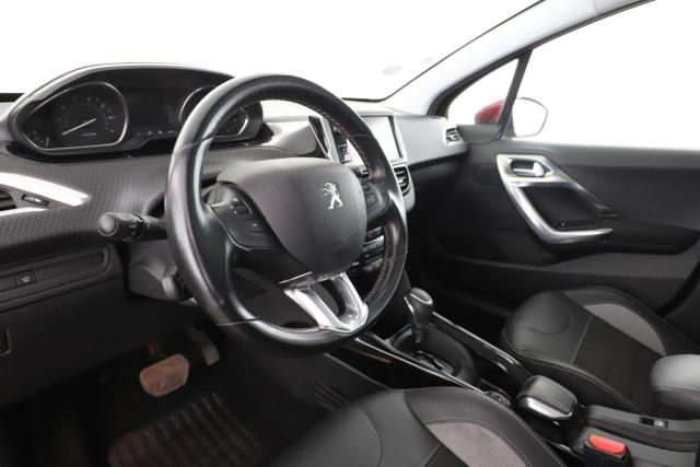 Peugeot 2008 image 8